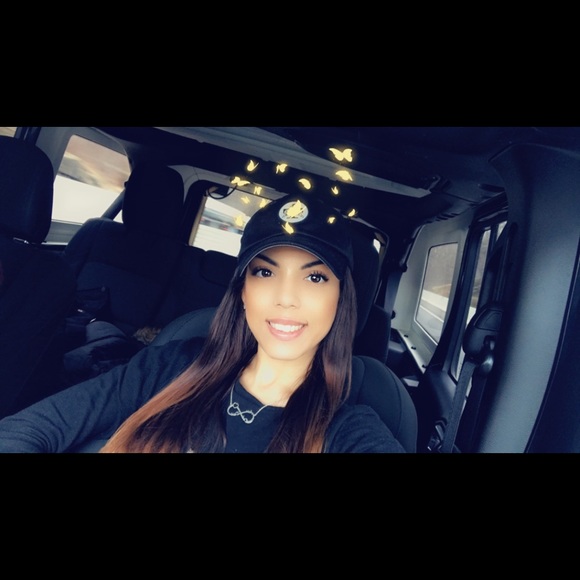 🌹 Meet Your Seller, Asia 🌹 - Picture 7 of 7